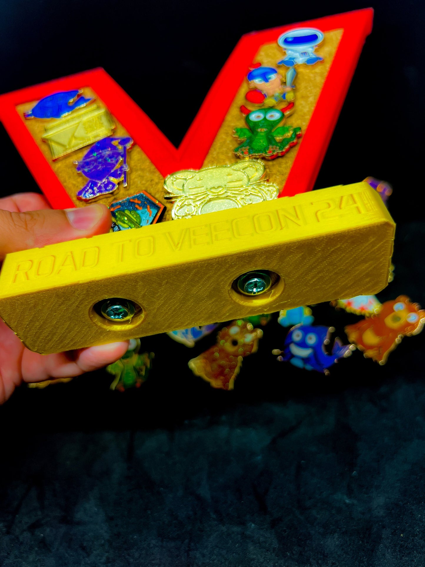 Road To VeeCon 2024 Pin Stand Collectors 3DPRINTED | Holds 8-10 pins | Pins not included